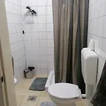Luna Vendeghaz Apartament *
