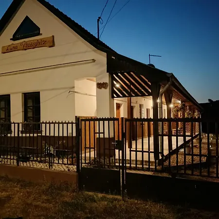 Apartman Luna *