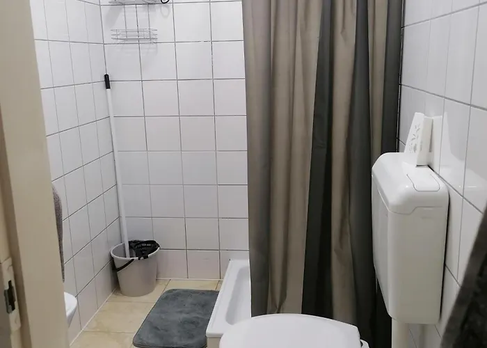 Luna Vendeghaz Apartament *